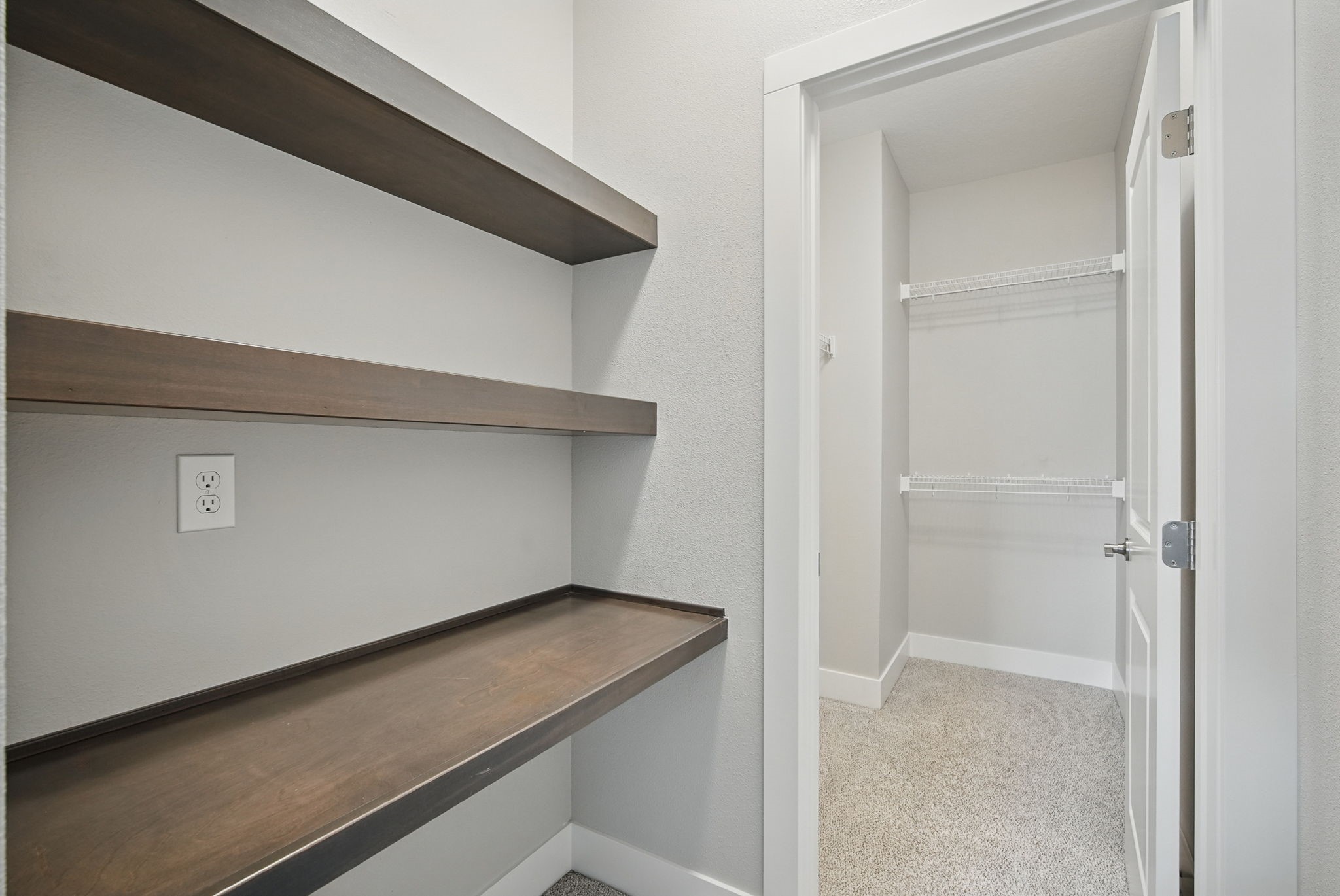 9674 Crowning Drive, West Des Moines, Iowa image 21