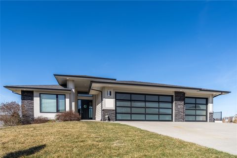 Homes For Sale - 929 S Jackson Street<br/> Boone County, Boone, IA 50036