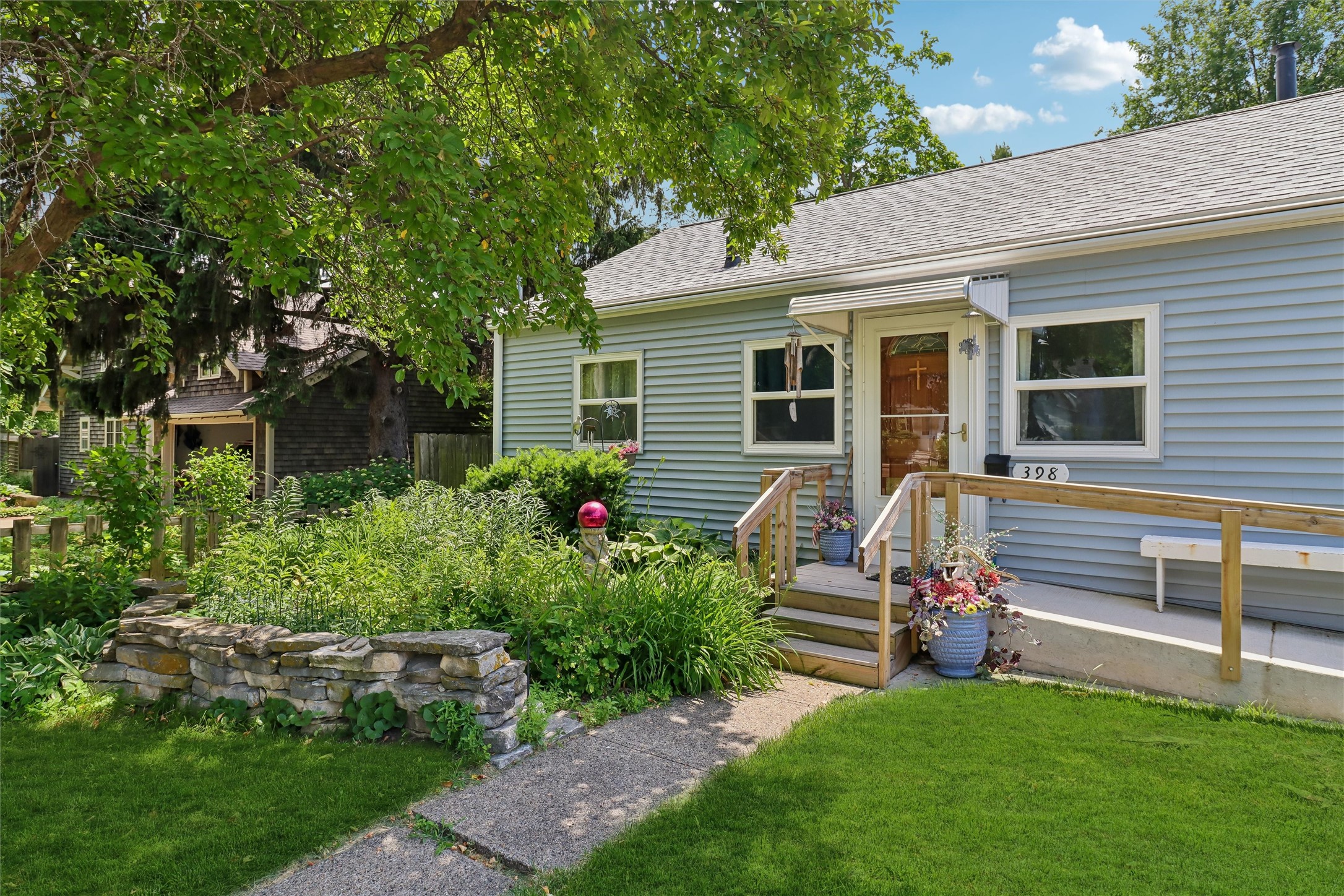 398 Pleasant View Drive
