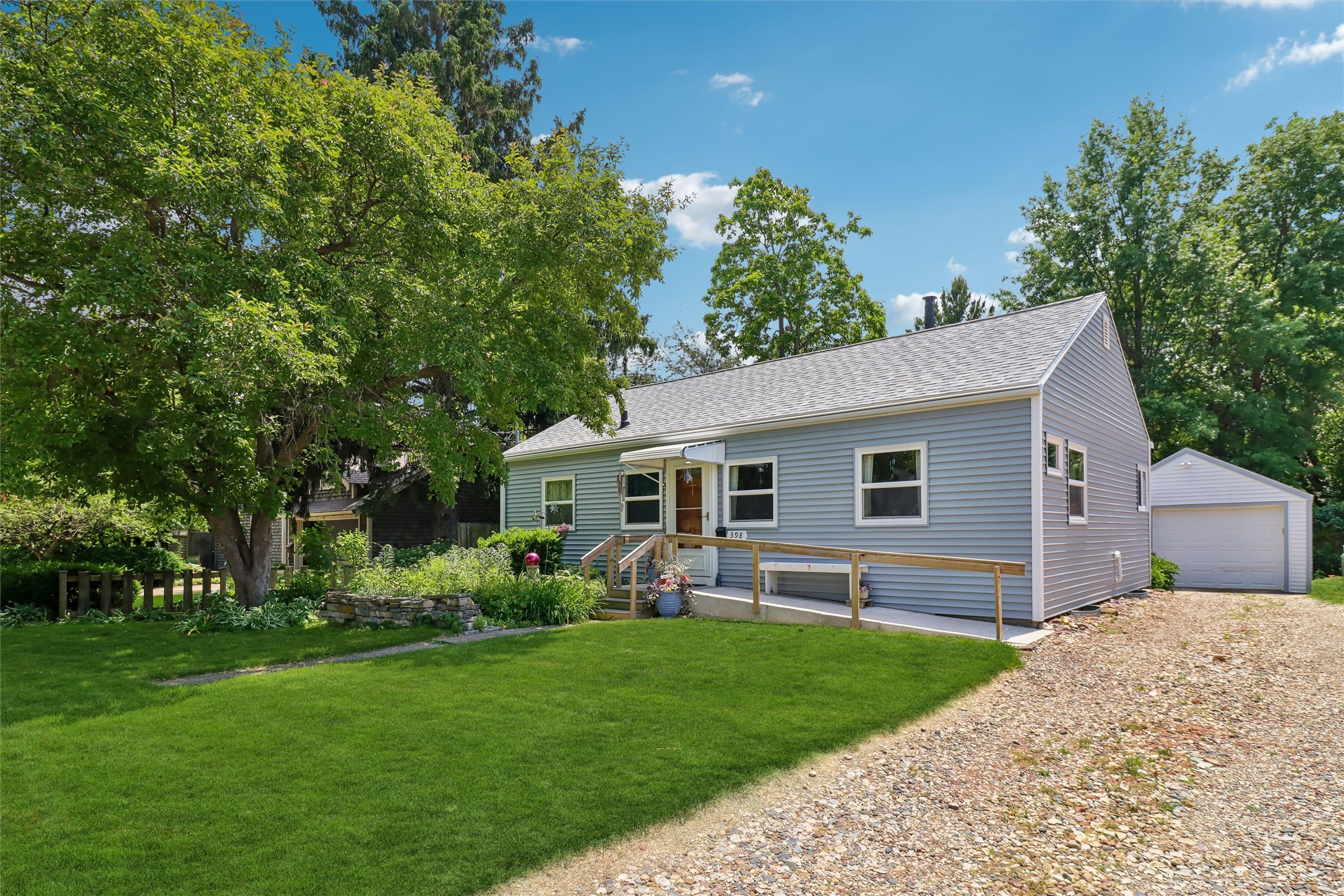 398 Pleasant View Drive