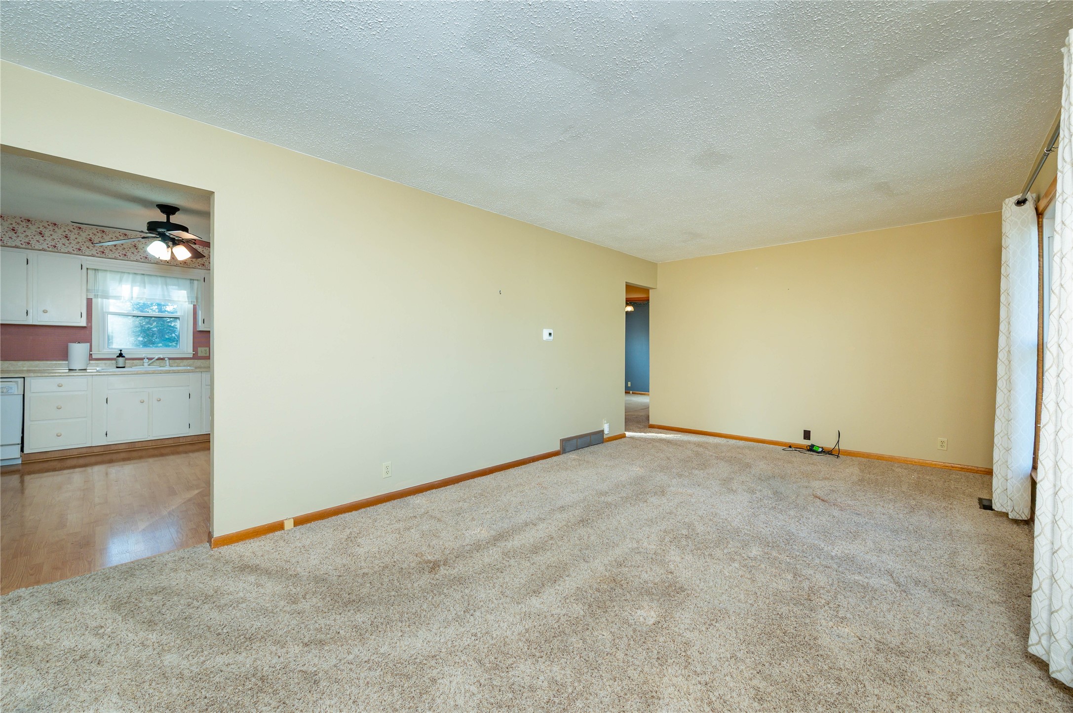 1022 W Washington Street