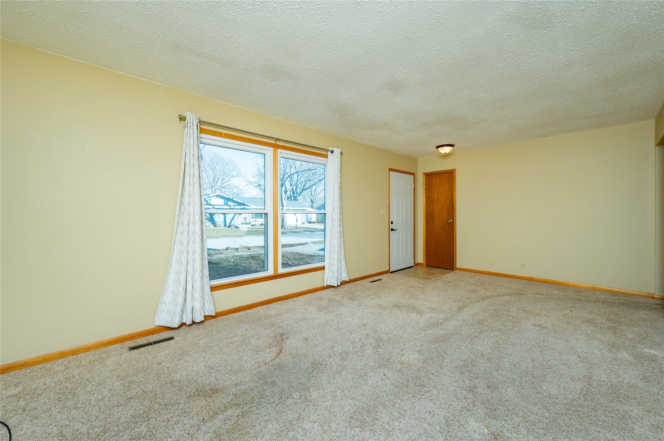 1022 W Washington Street