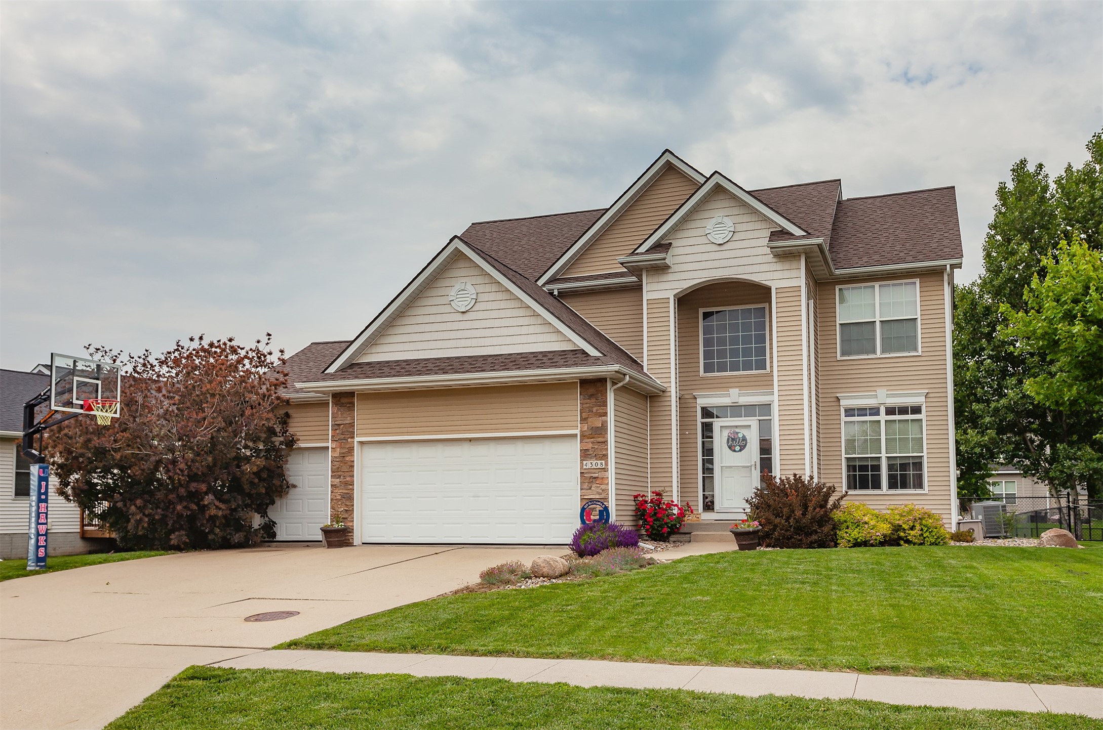 4308 126th Street, Urbandale, Iowa image 1