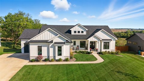 2337 Green Leaf Circle Norwalk IA 50211