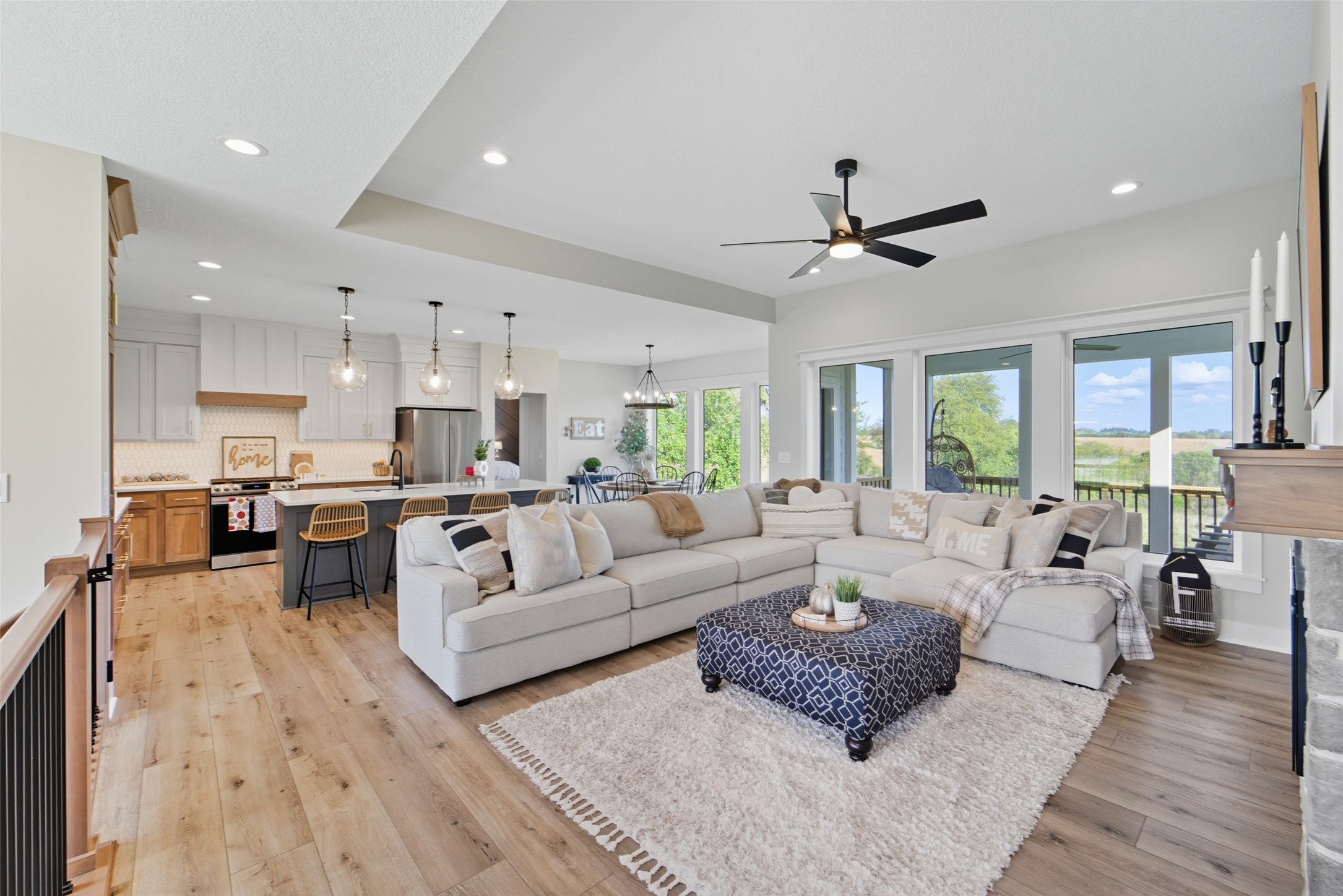 2337 Green Leaf Circle