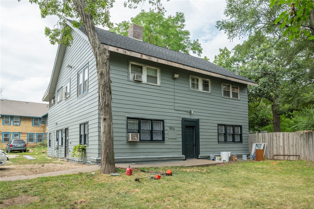 Photo 1 of 15 — 1614 Arlington Avenue, Des Moines, IA 50314