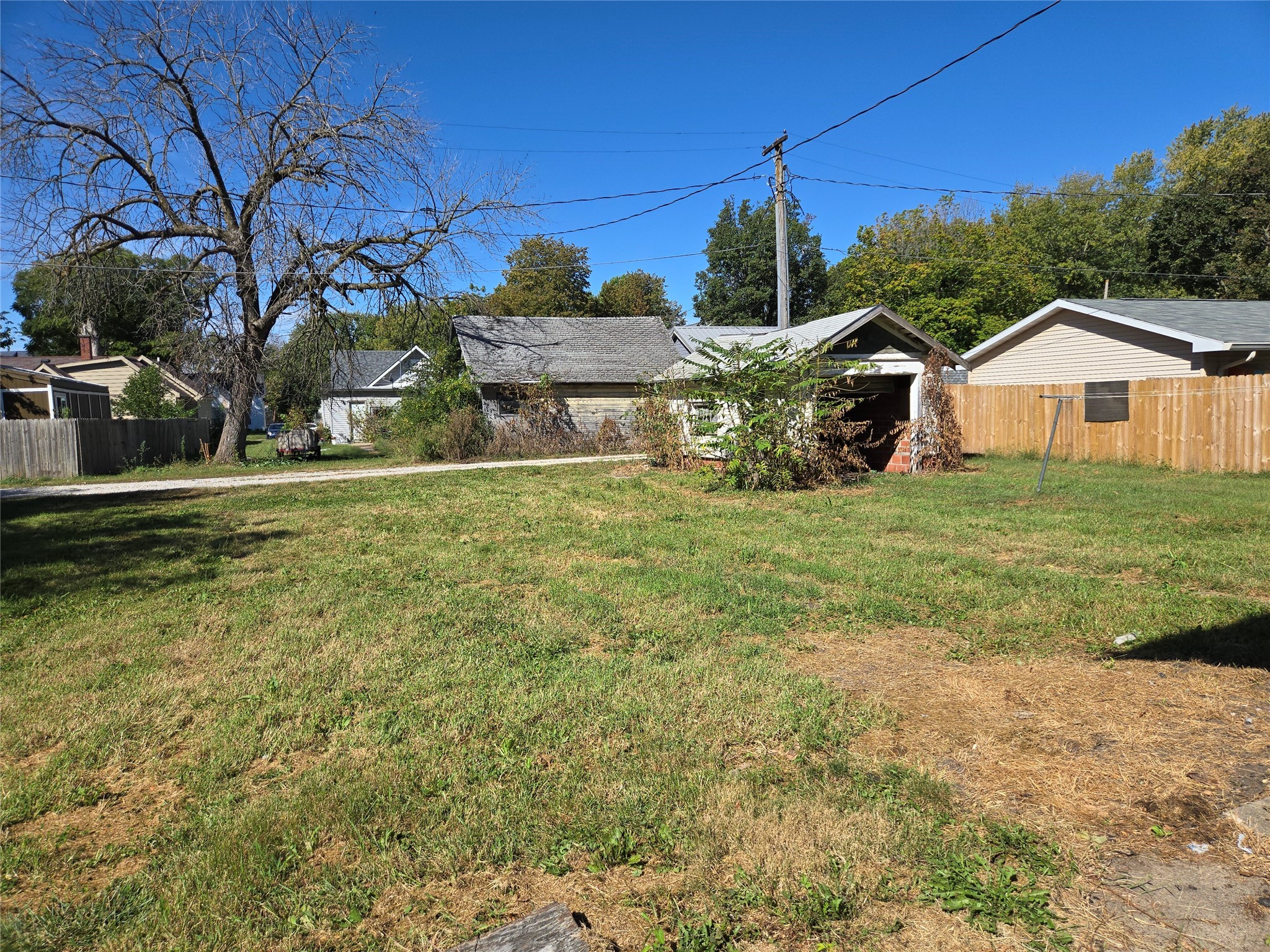 320 N Division Street, Stuart, Iowa image 8