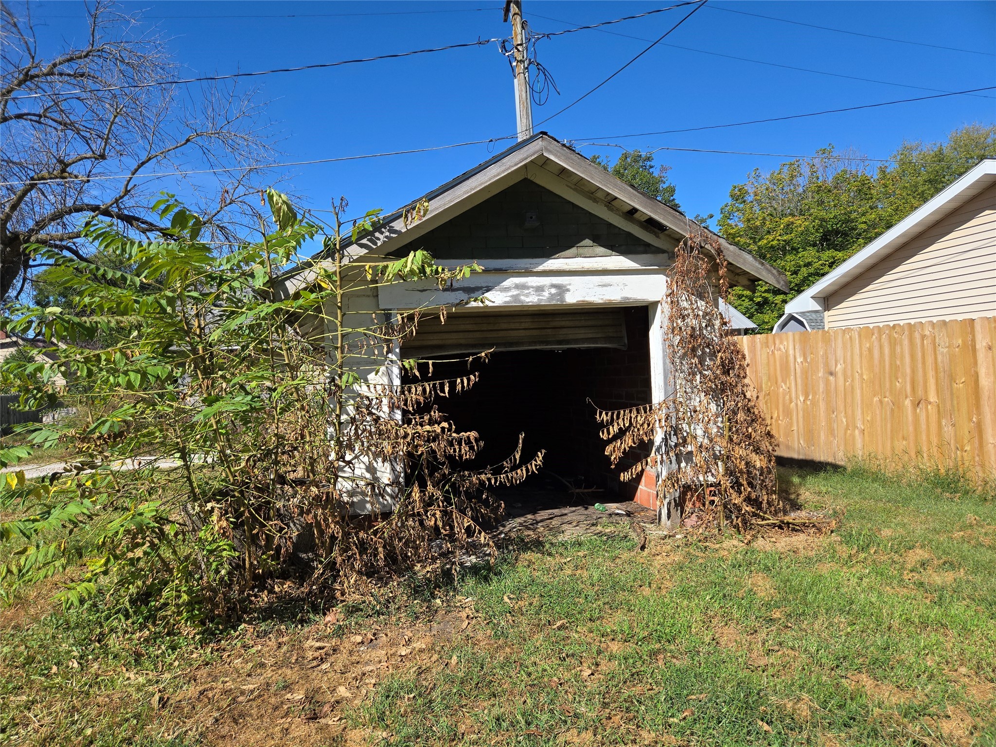 320 N Division Street, Stuart, Iowa image 9