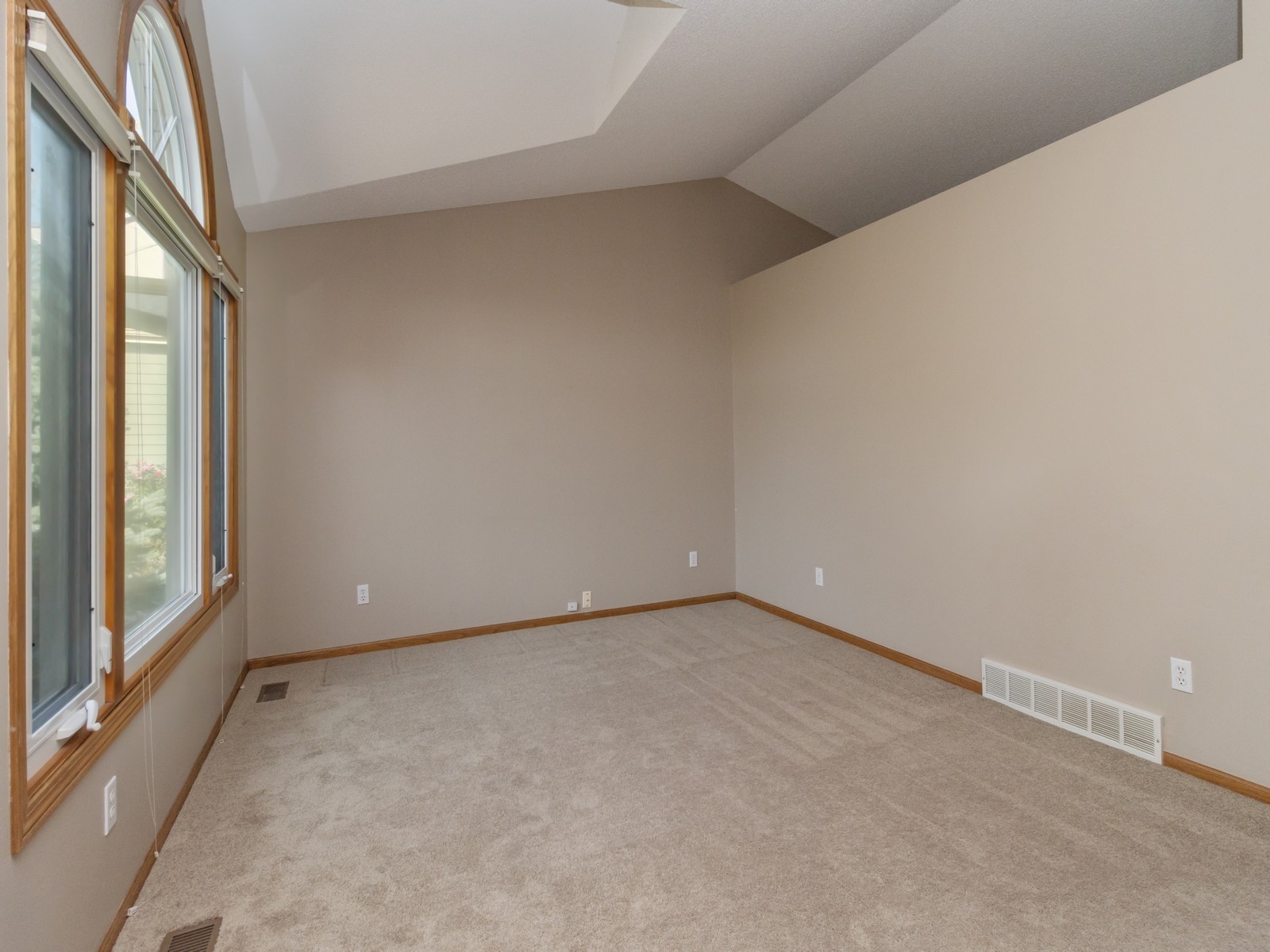 141 25th Court, West Des Moines, Iowa image 3