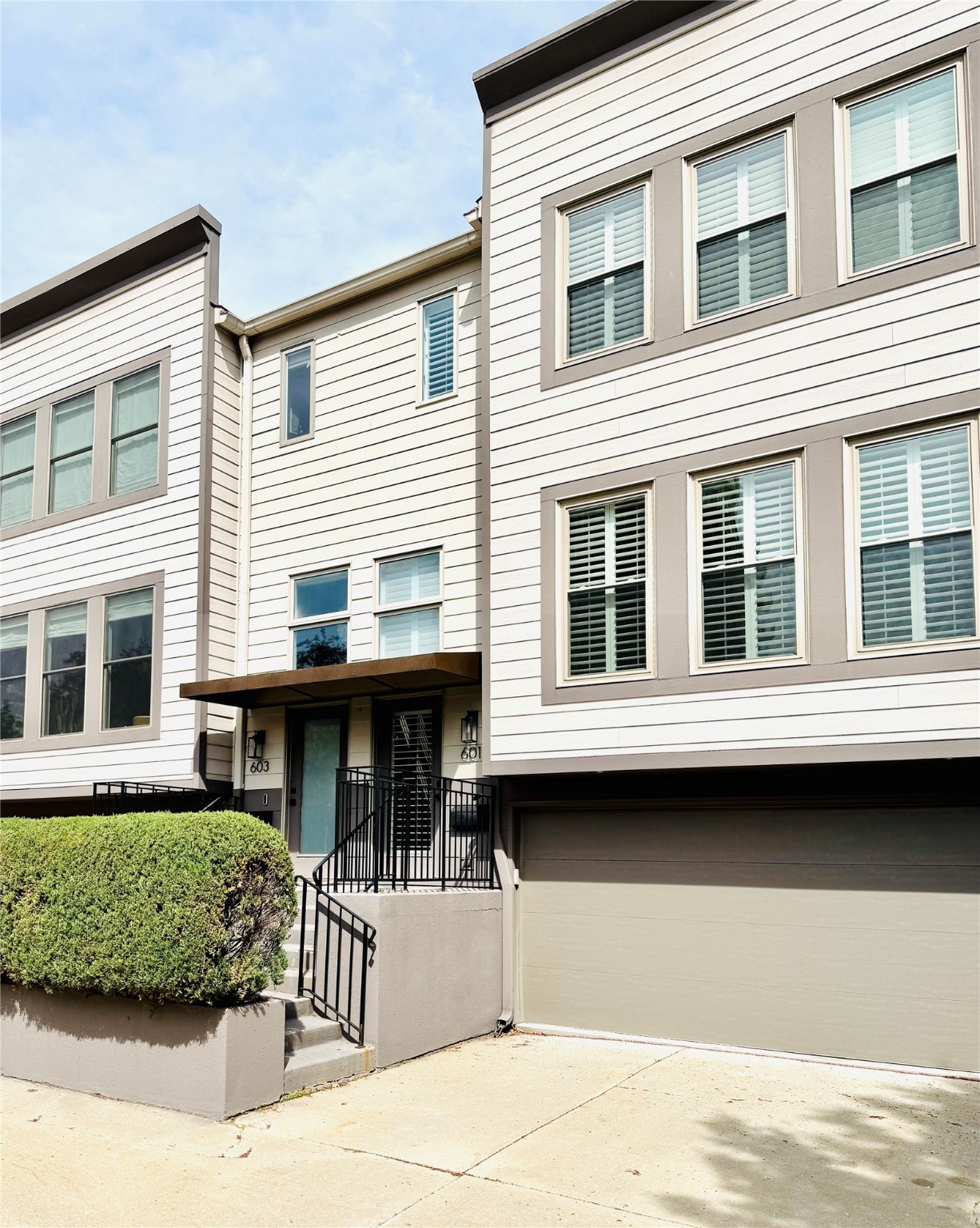 601 41st Street, Des Moines, Iowa image 1