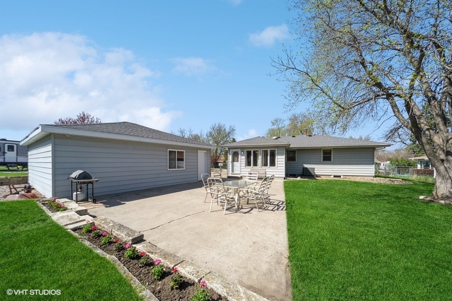 216 NE Circle Drive, Grimes, Iowa image 33