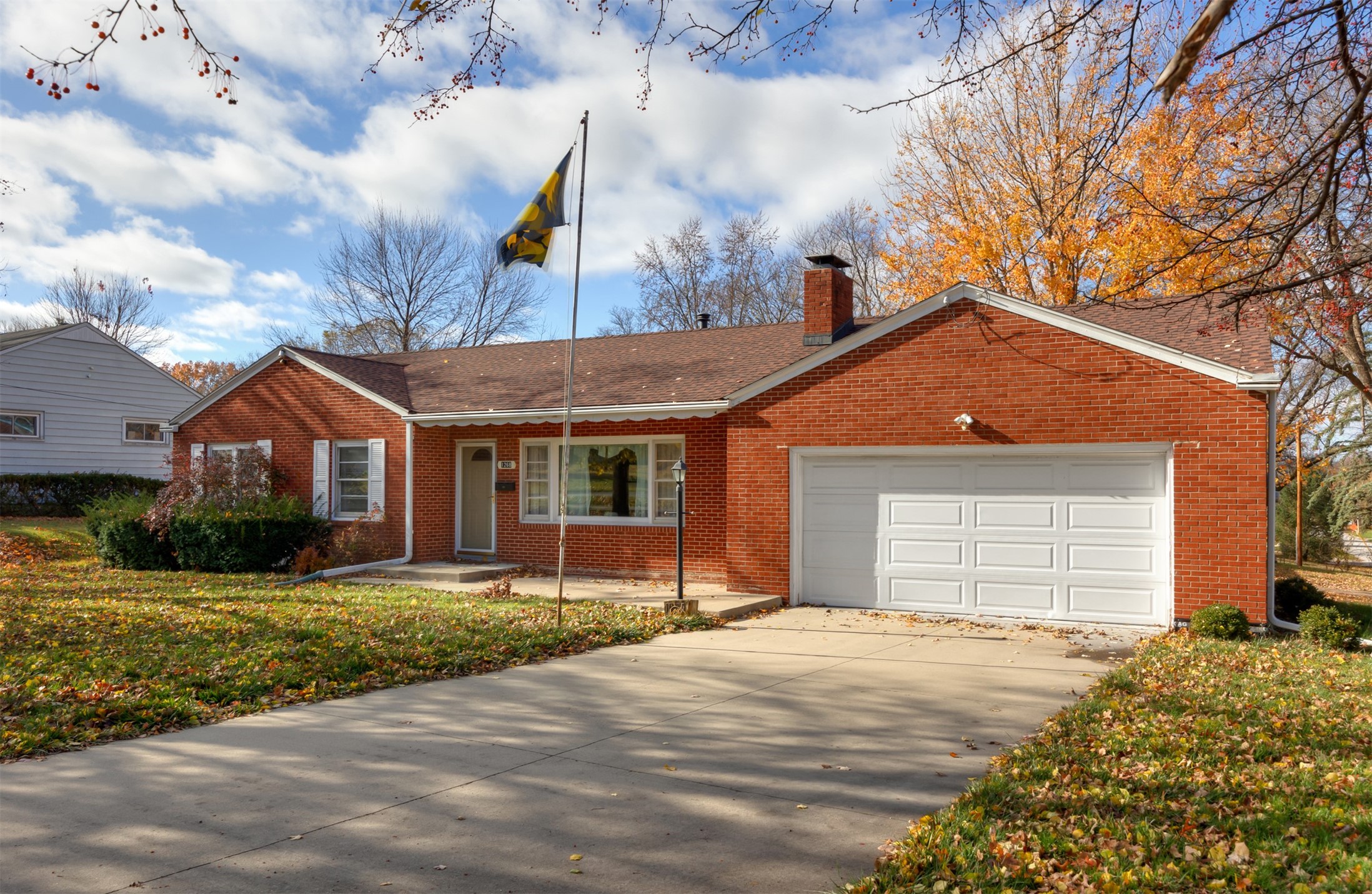 1268 70th Street, Windsor Heights, Iowa image 3