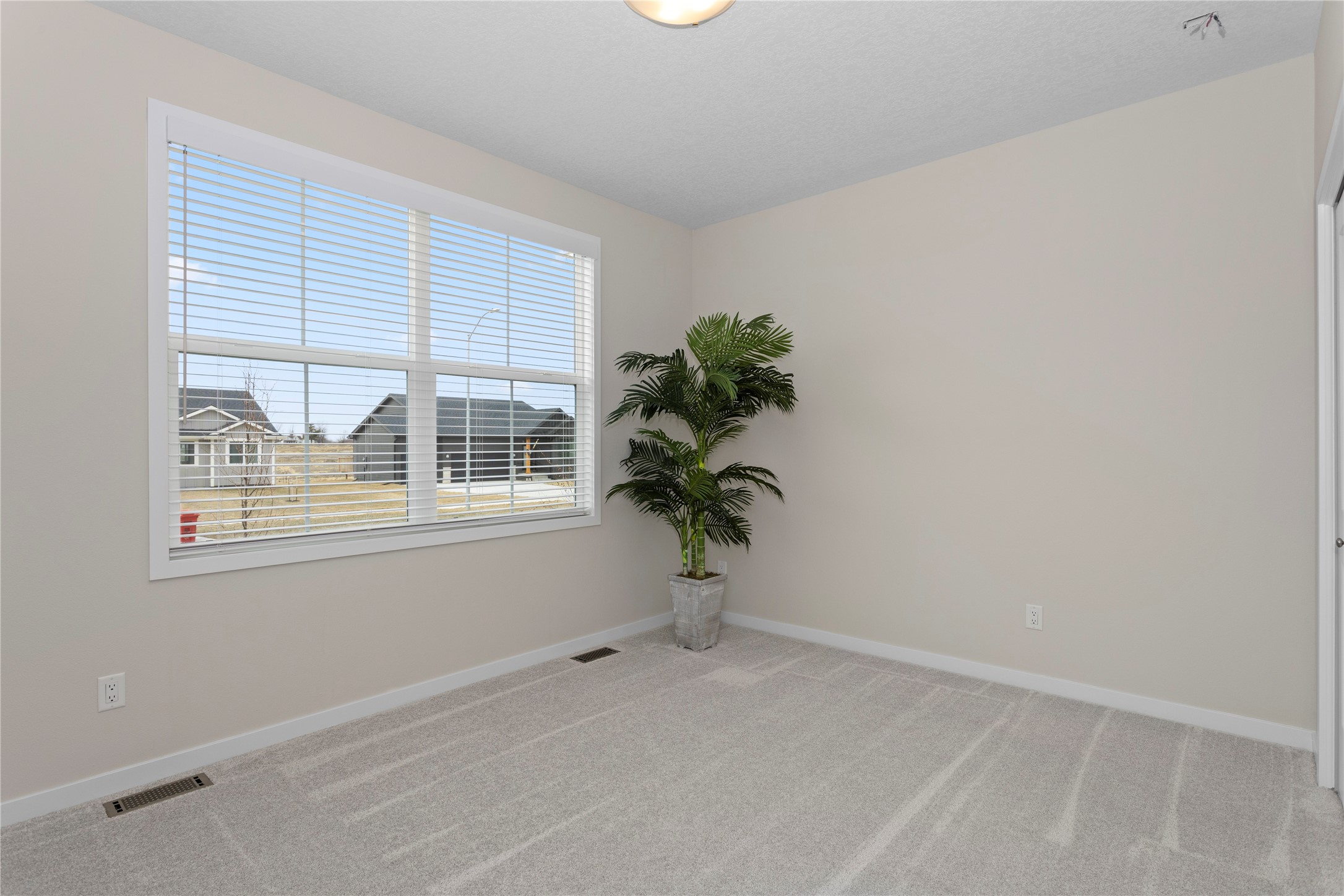 2805 NW Boulder Point Place, Ankeny, Iowa image 2