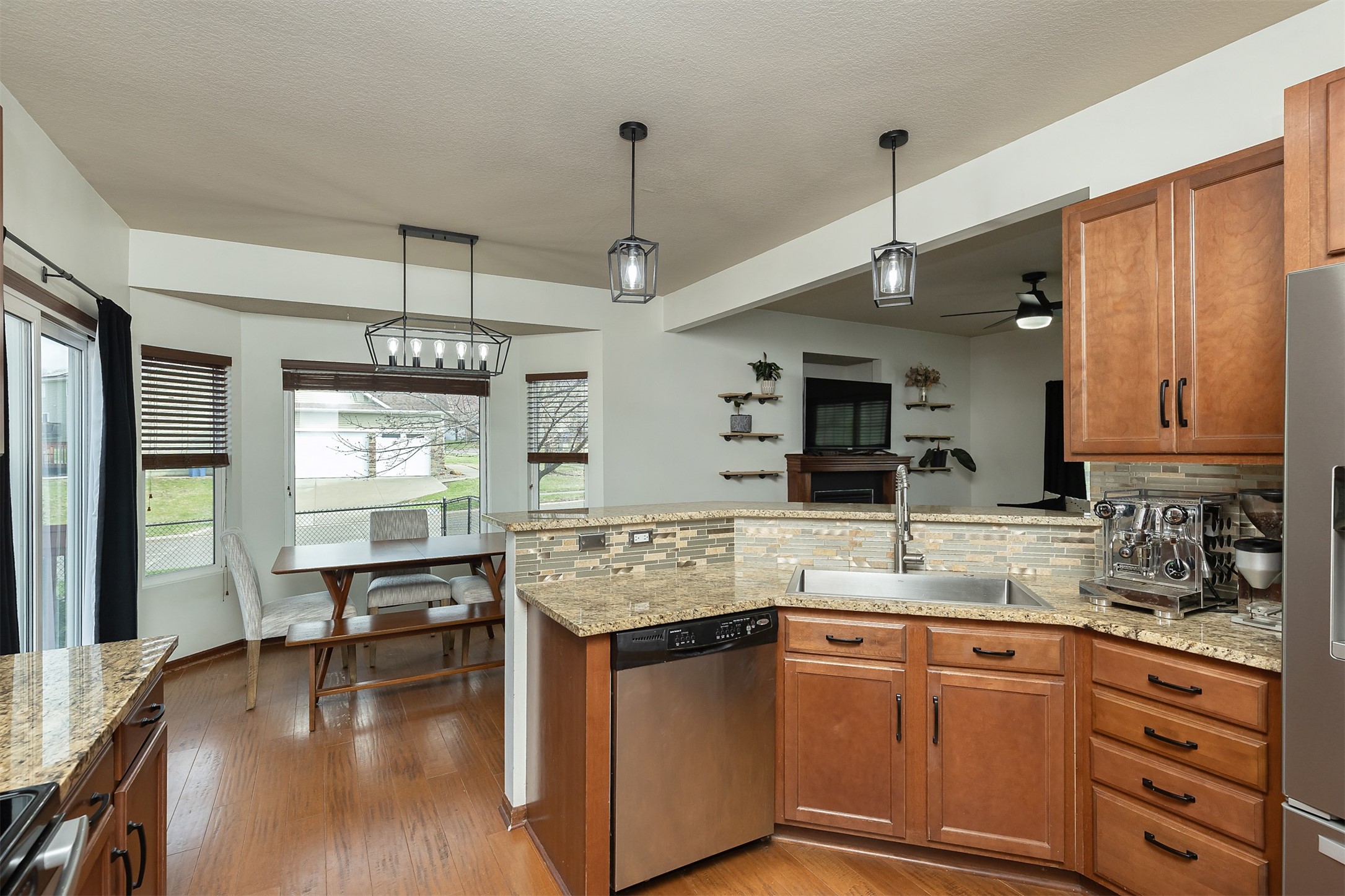 4616 Sawyers Drive, Des Moines, Iowa image 11