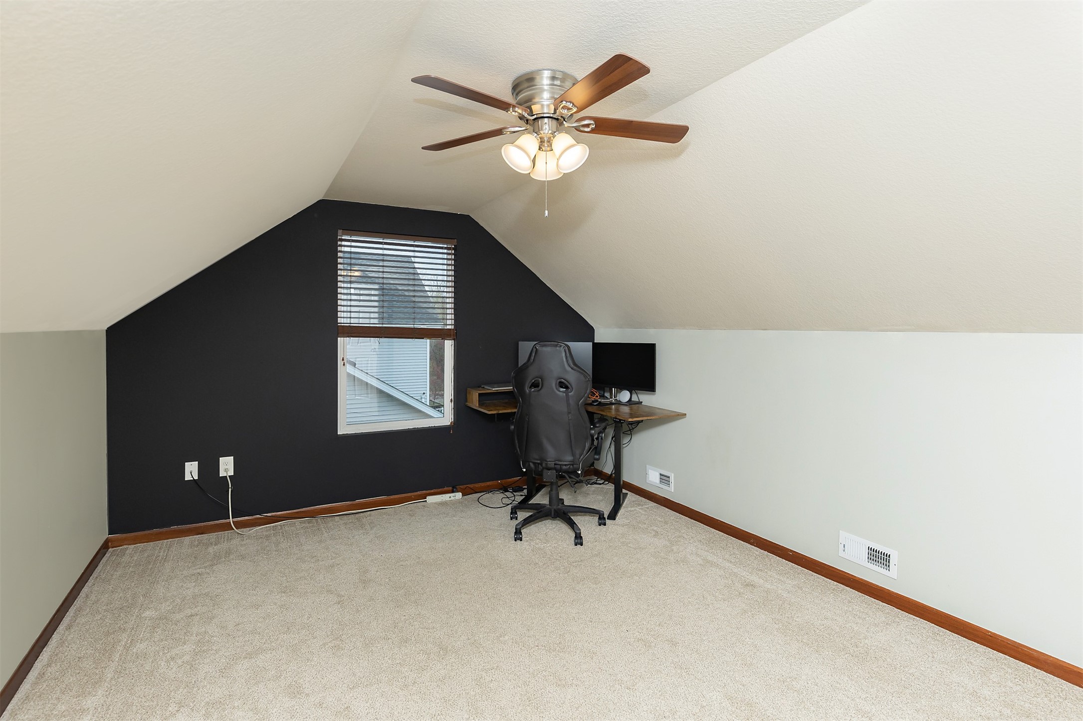 4616 Sawyers Drive, Des Moines, Iowa image 20