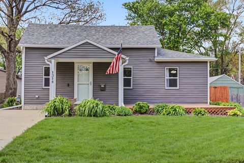 Homes For Sale - 1318 3rd Street<br/> Nevada, IA 50201