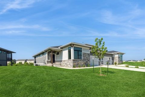 152 NW Sunrise Drive Waukee IA 50263