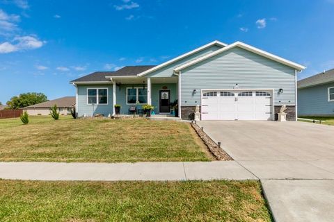 Apartment For Sale - 1613 Mckay Drive<br/> Marion County, Knoxville, IA 50138