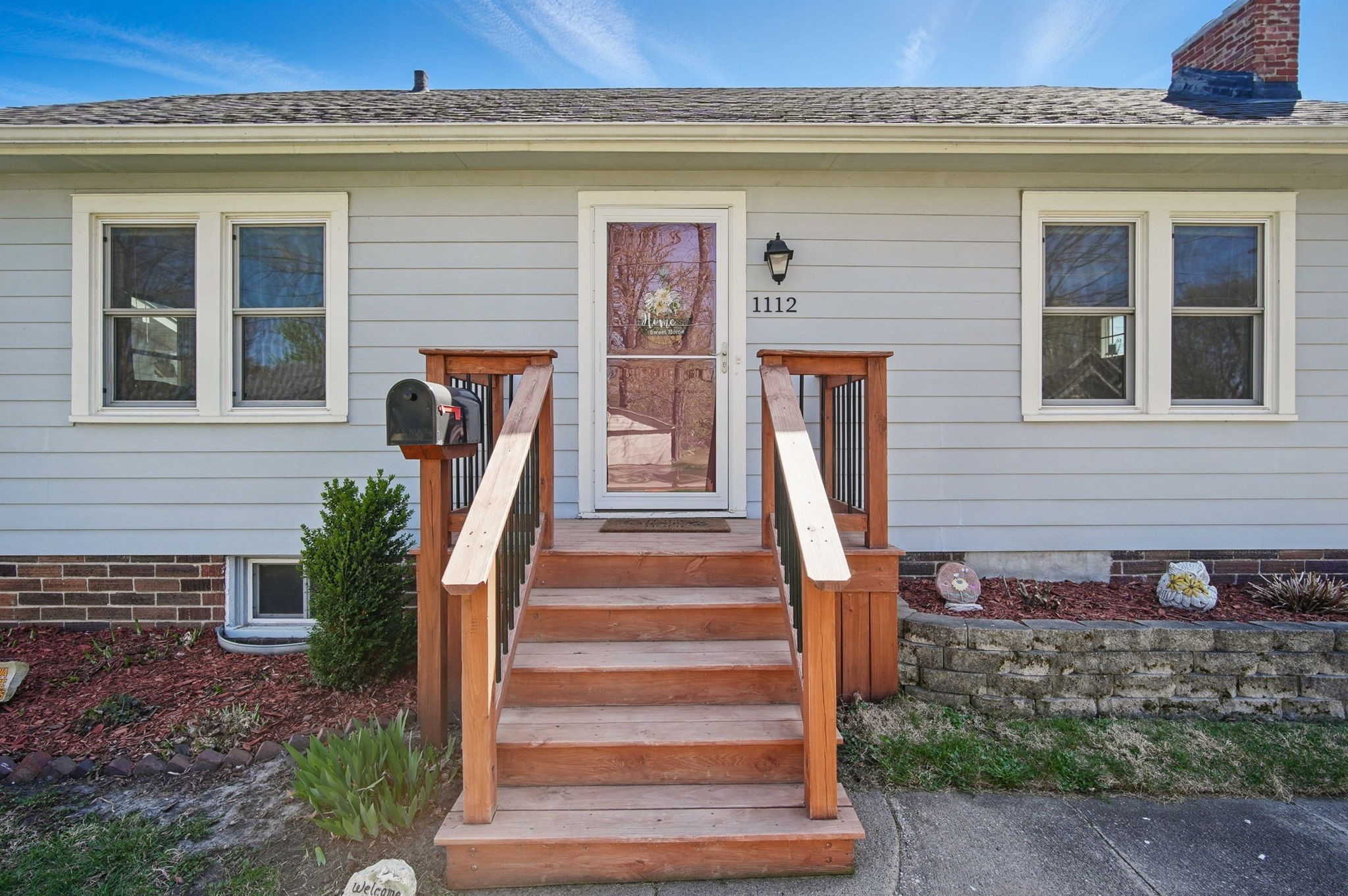 1112 Douglas Avenue, Des Moines, Iowa image 3