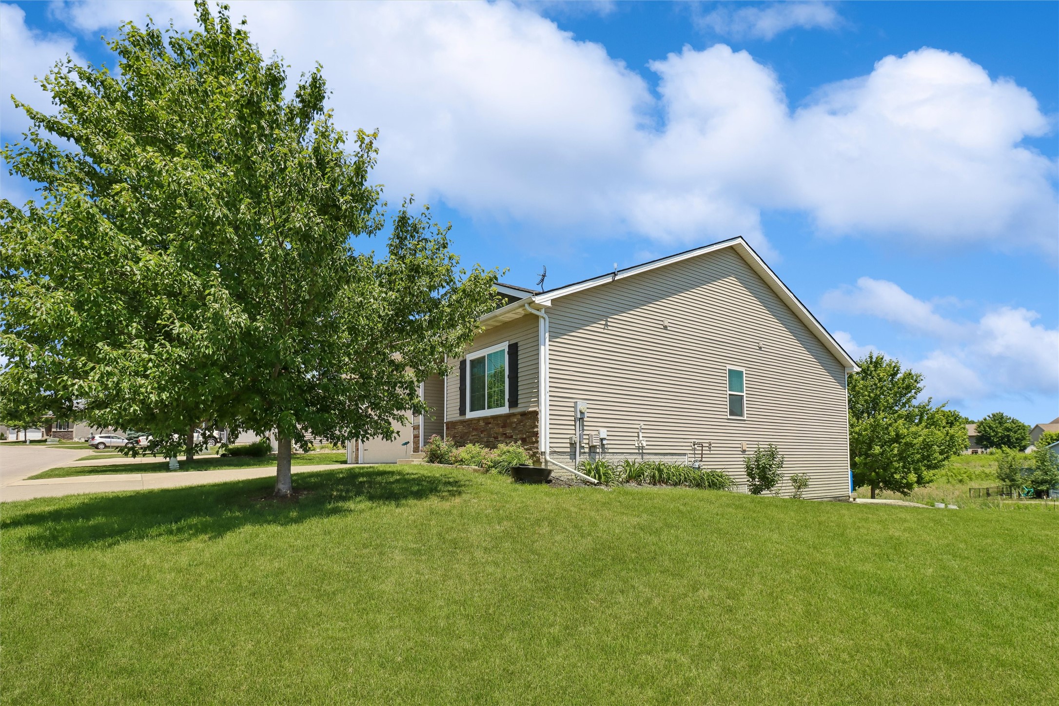 1215 Blue Bonnet Drive