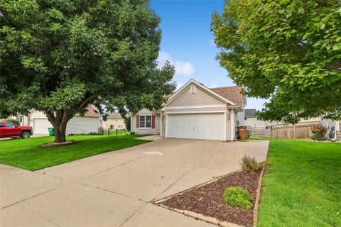 Homes For Sale - 430 NE 60th Street<br/> Polk County, Pleasant Hill, IA 50327