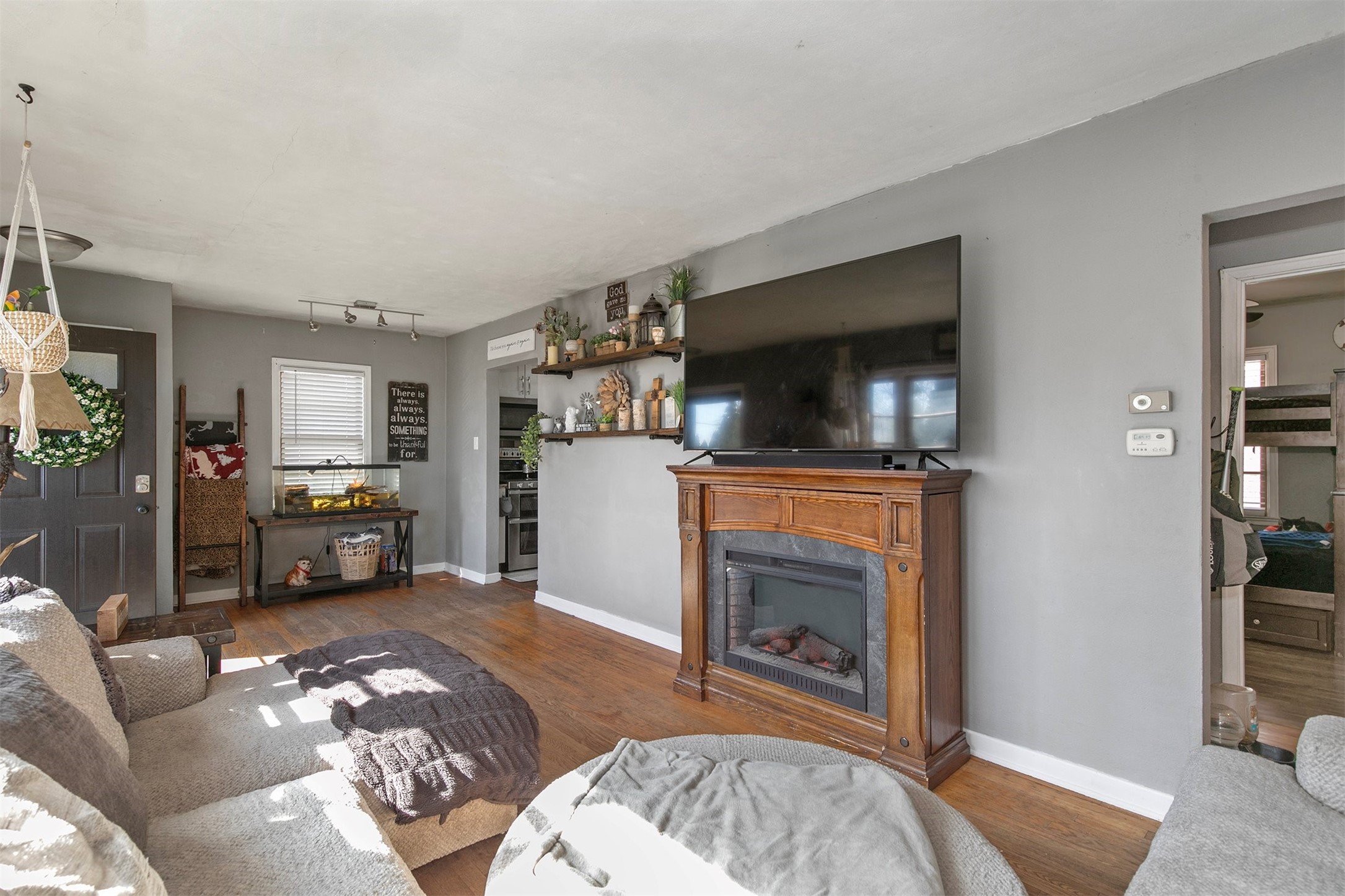2010 S Union Street, Des Moines, Iowa image 3