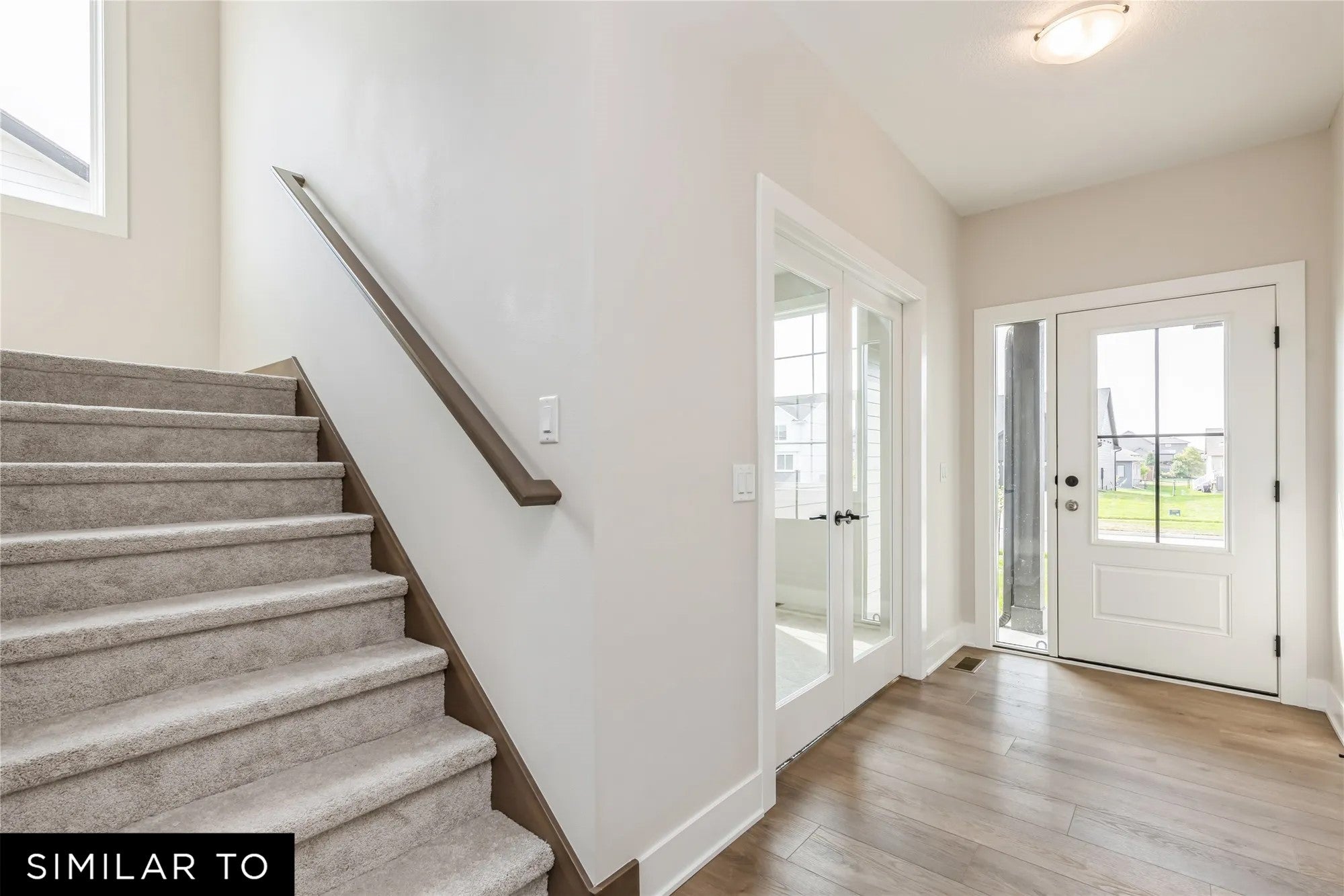 2514 NW Cedarwood Court