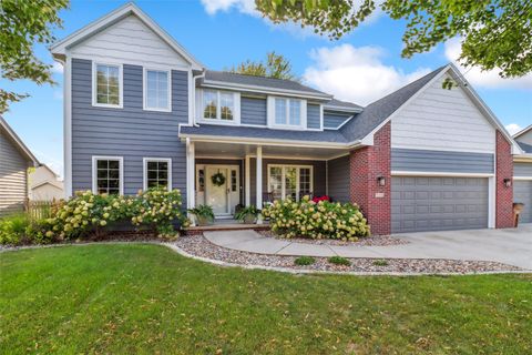 946 11th Avenue SE Altoona IA 50009