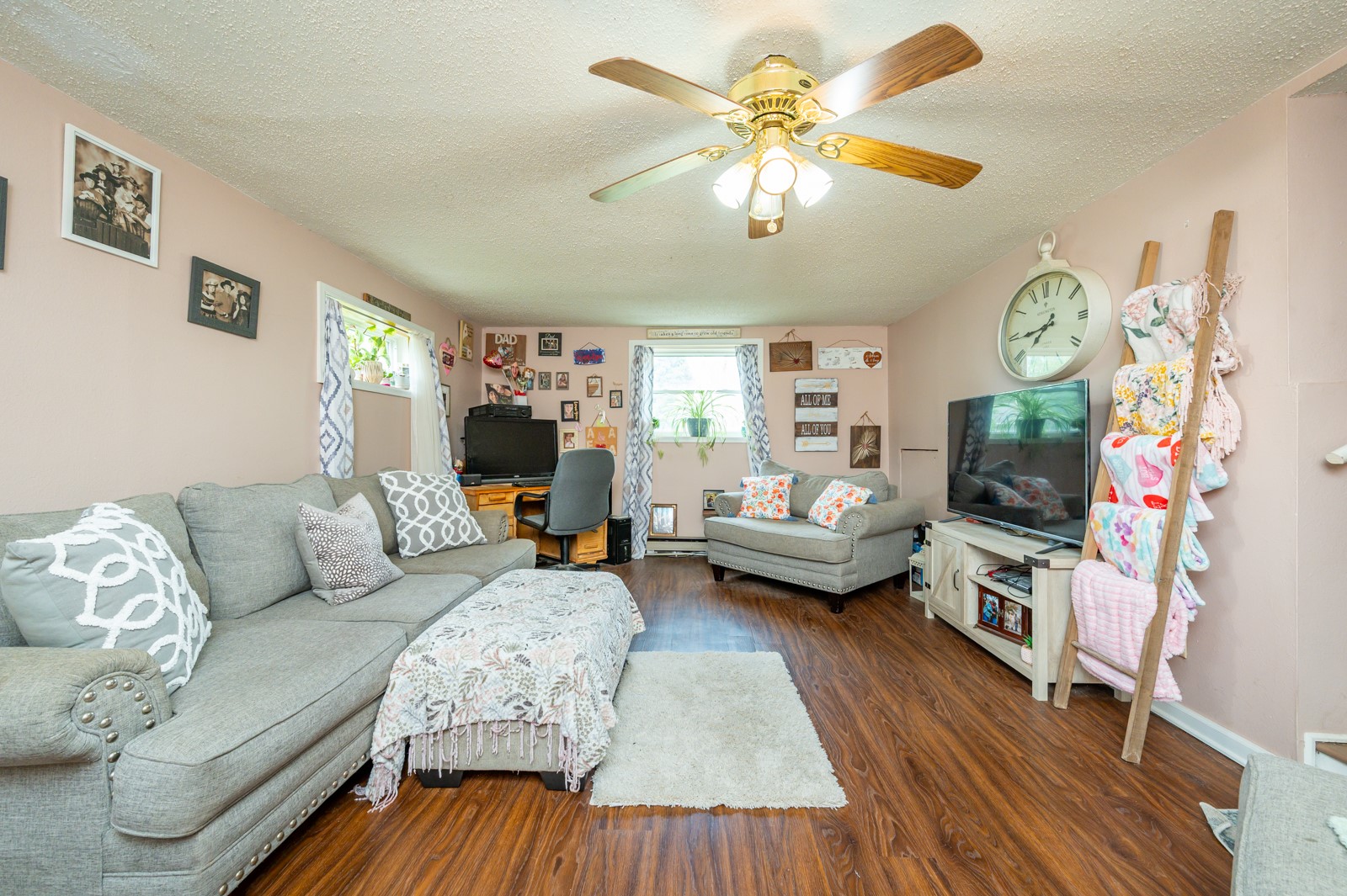 404 E 21st Street, Newton, Iowa image 14