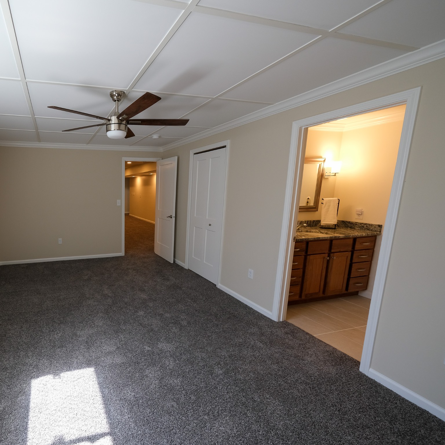 9372 Fairview Drive, West Des Moines, Iowa image 16