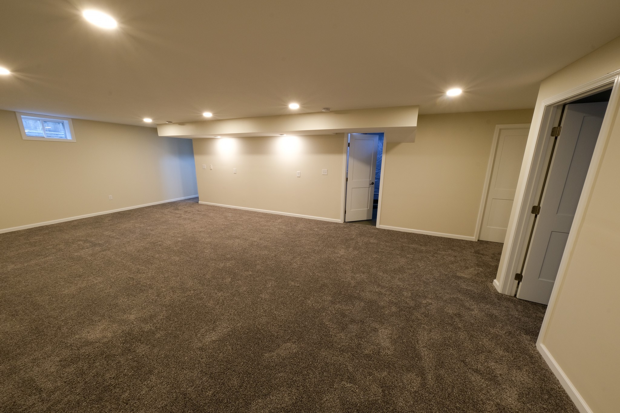 9372 Fairview Drive, West Des Moines, Iowa image 19