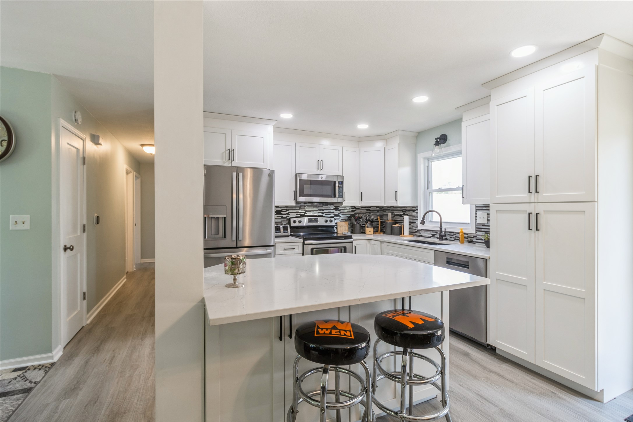 Ankeny, Iowa 50021, United States, 5 Bedrooms Bedrooms, ,2 BathroomsBathrooms,Residential,Active,164466