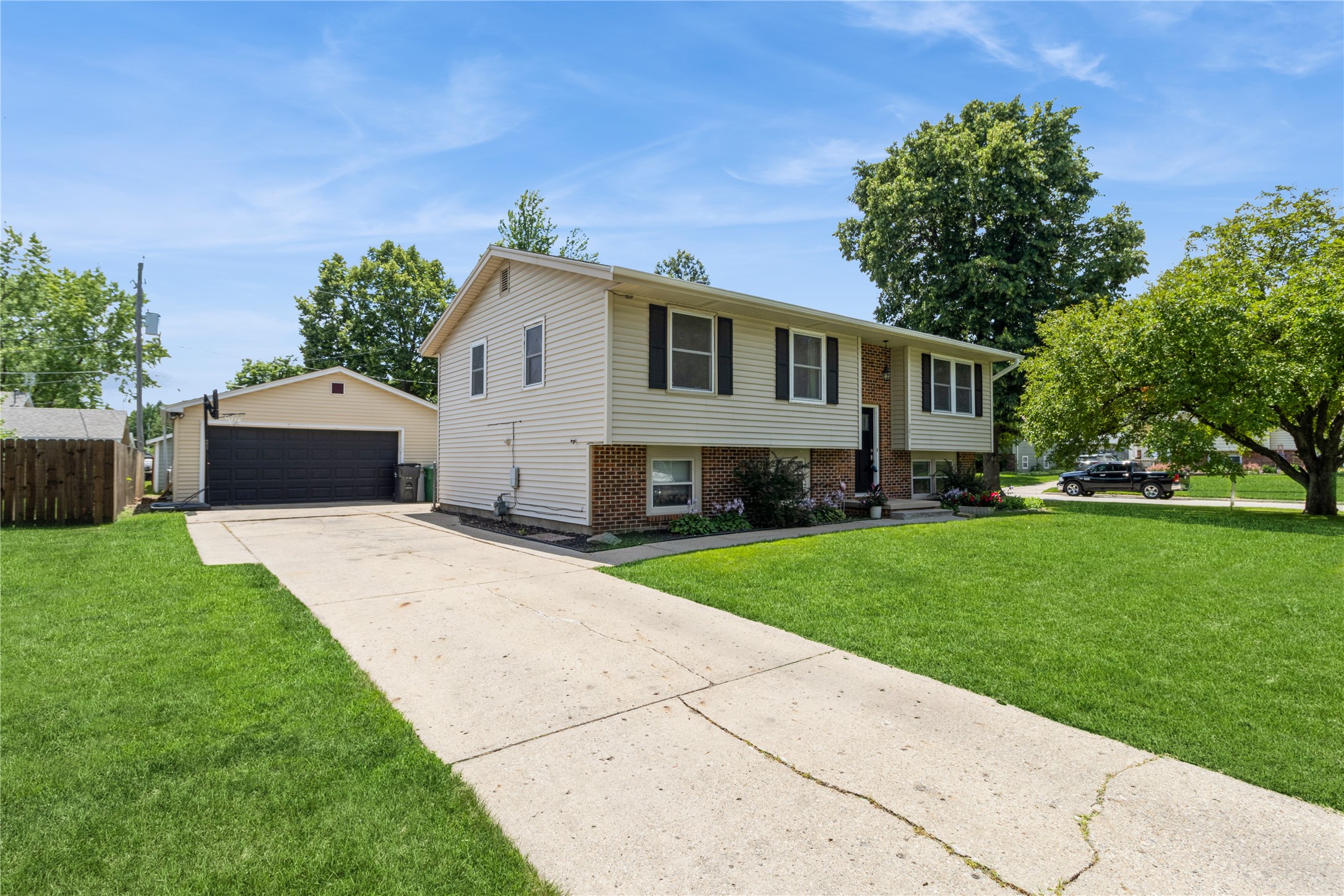 Ankeny, Iowa 50021, United States, 5 Bedrooms Bedrooms, ,2 BathroomsBathrooms,Residential,Active,164466