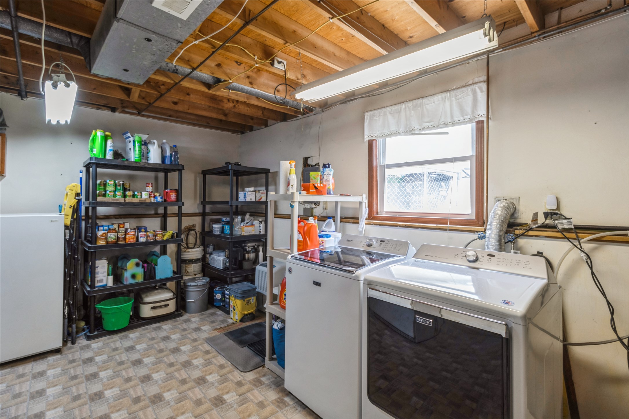 Ankeny, Iowa 50021, United States, 5 Bedrooms Bedrooms, ,2 BathroomsBathrooms,Residential,Active,164466