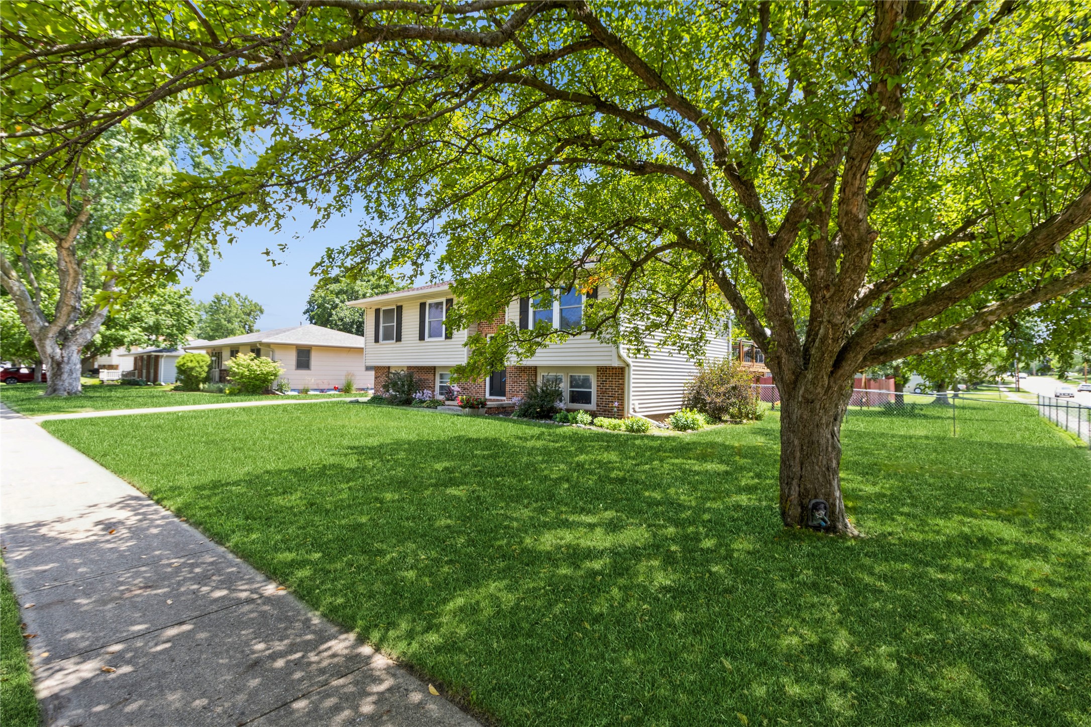 Ankeny, Iowa 50021, United States, 5 Bedrooms Bedrooms, ,2 BathroomsBathrooms,Residential,Active,164466