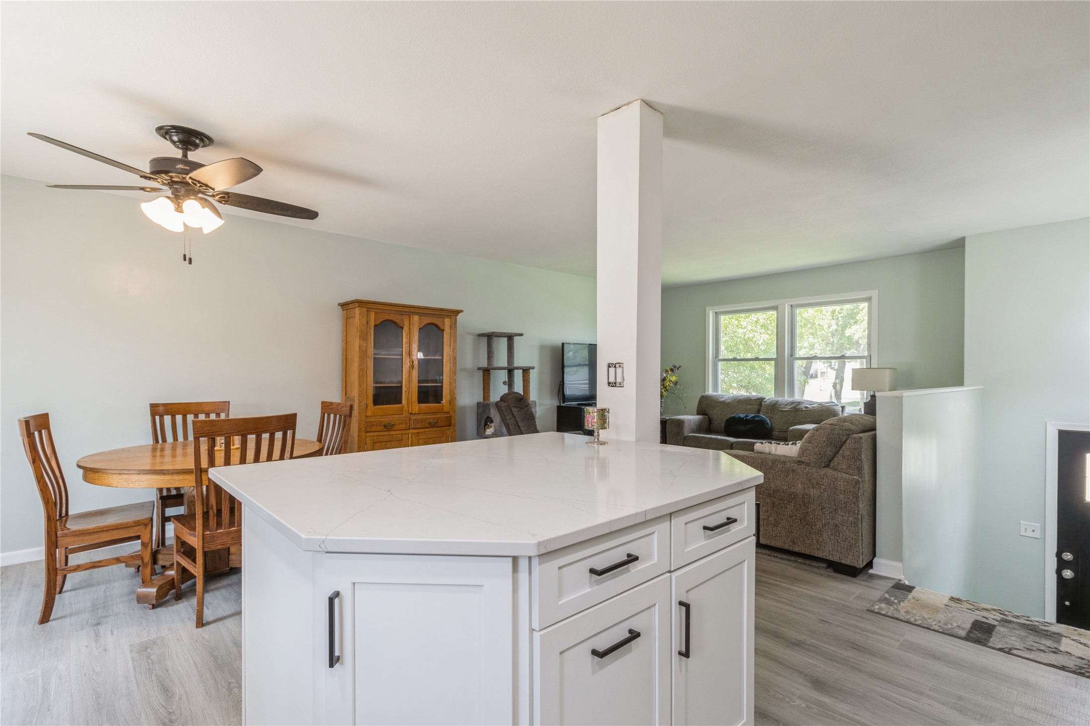 Ankeny, Iowa 50021, United States, 5 Bedrooms Bedrooms, ,2 BathroomsBathrooms,Residential,Active,164466