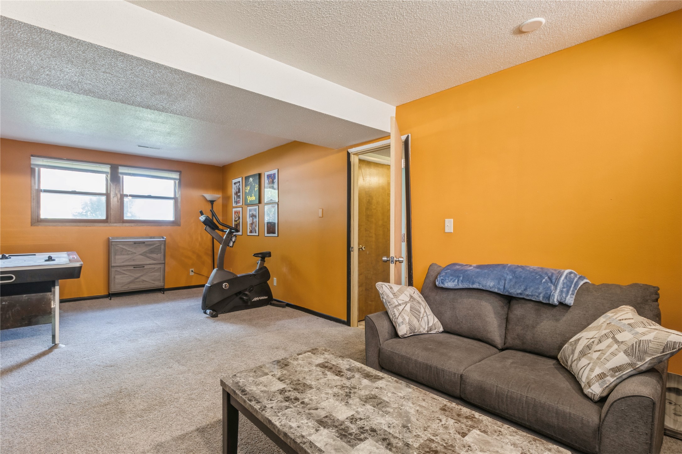 Ankeny, Iowa 50021, United States, 5 Bedrooms Bedrooms, ,2 BathroomsBathrooms,Residential,Active,164466