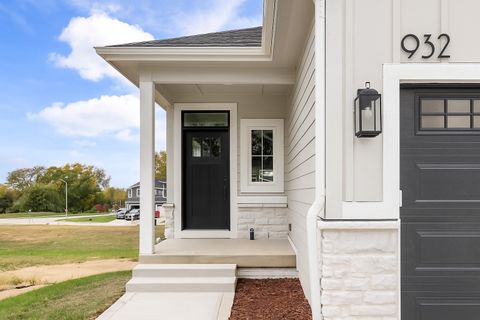 932 Roosevelt Street Polk City IA 50226