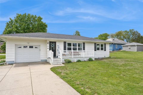 Homes For Sale - 406 W Vine Street<br/> Saint Charles, IA 50240