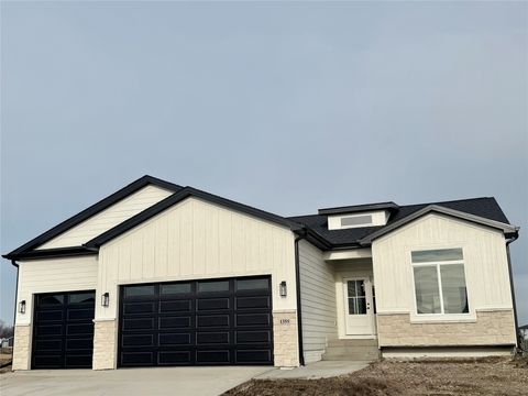 1355 NW Yorktown Drive Waukee IA 50263