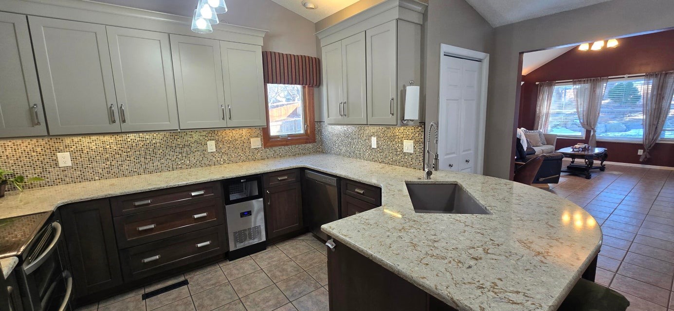 4742 Meadow Valley Drive