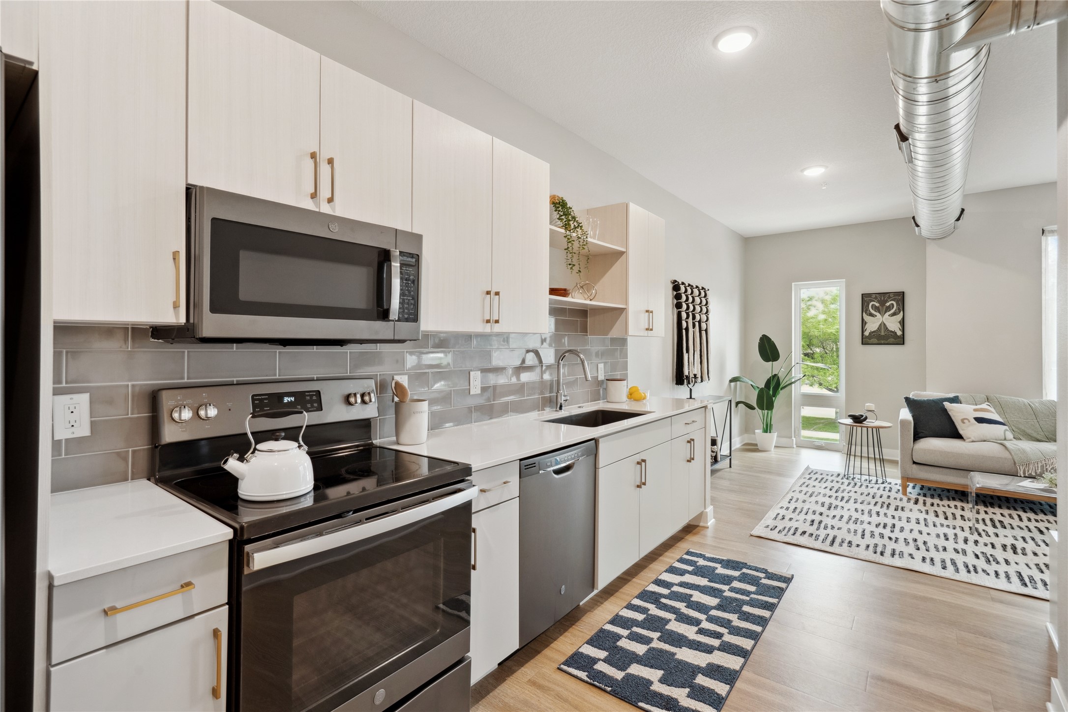 450 SW 7th Street #205, Des Moines, Iowa image 1