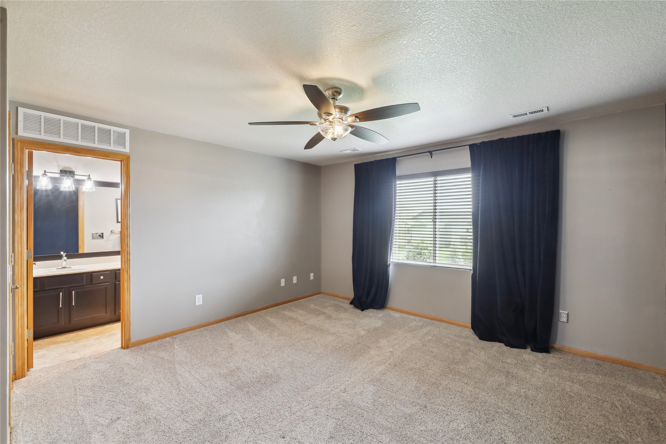 1085 SE Rosewood Drive, Waukee, Iowa image 18