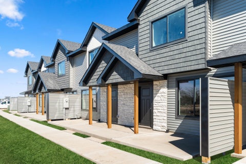 Condo For Sale - 598 NE Hart Lane<br/> Ankeny, IA 50021