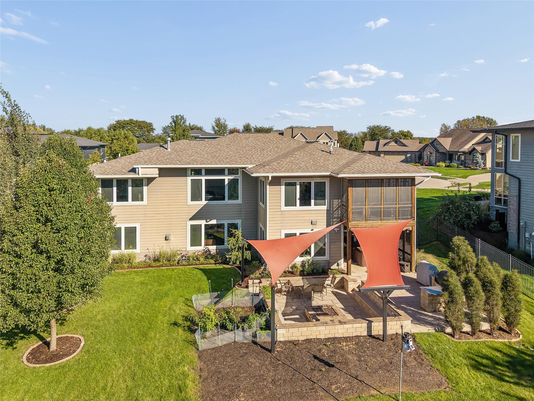 8916 NW 73rd Place