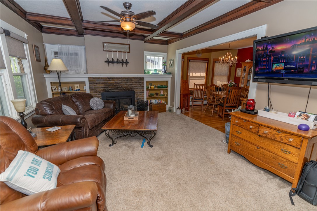 423 E Jefferson Street, Winterset, Iowa image 6