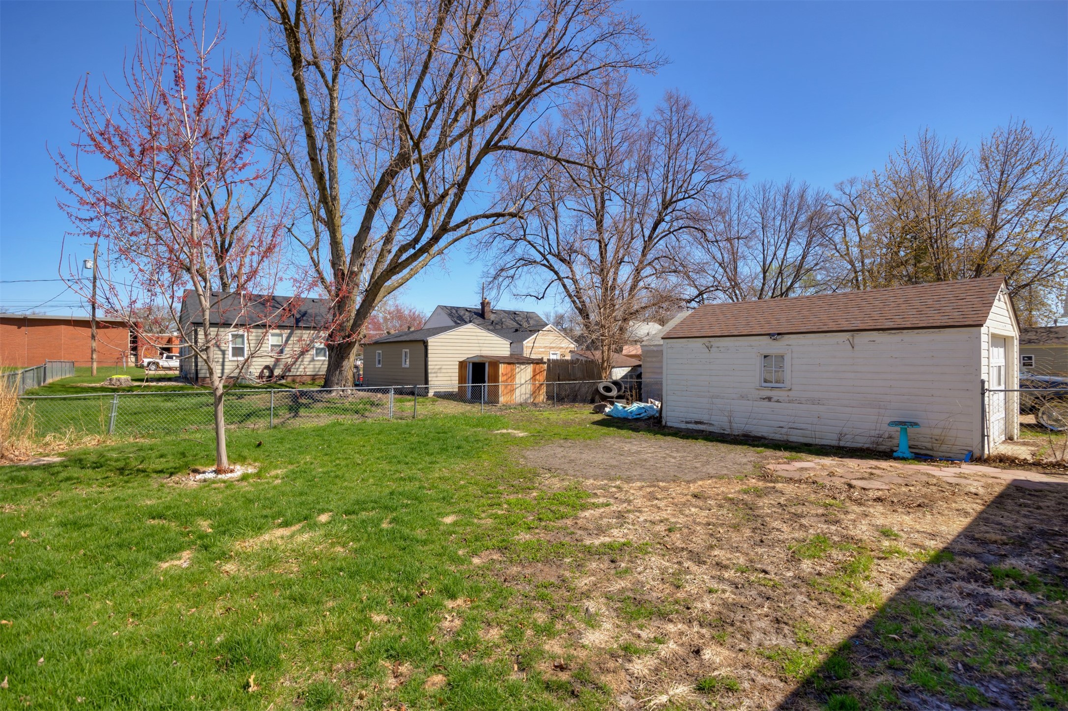 820 E Seneca Avenue, Des Moines, Iowa image 24