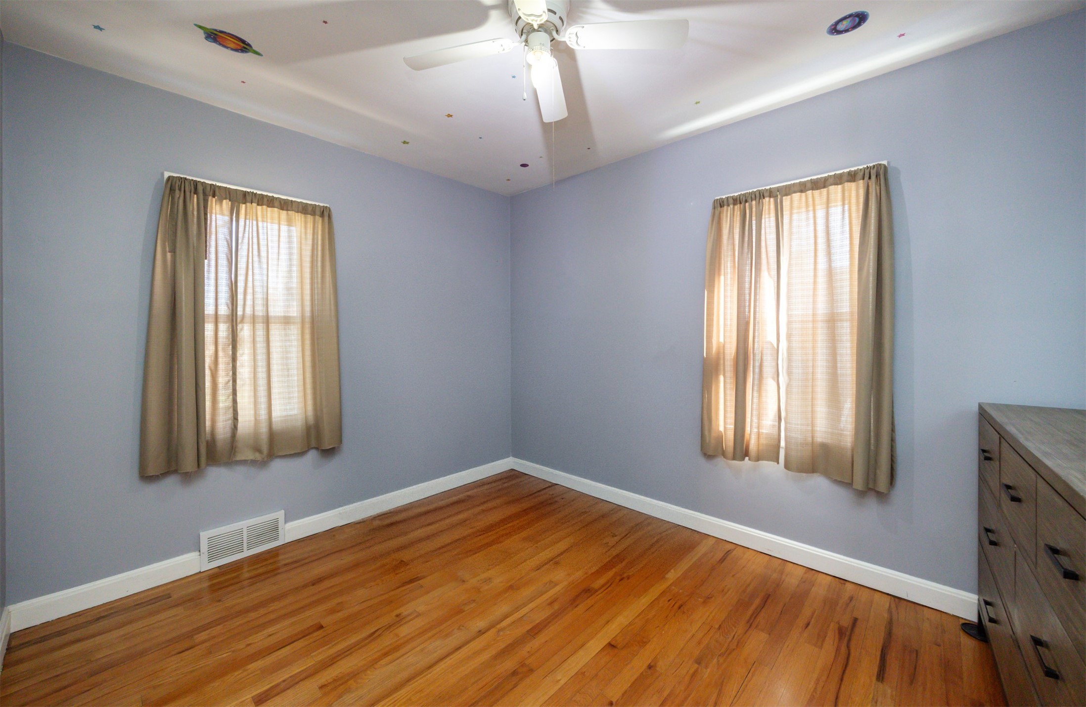 820 E Seneca Avenue, Des Moines, Iowa image 11