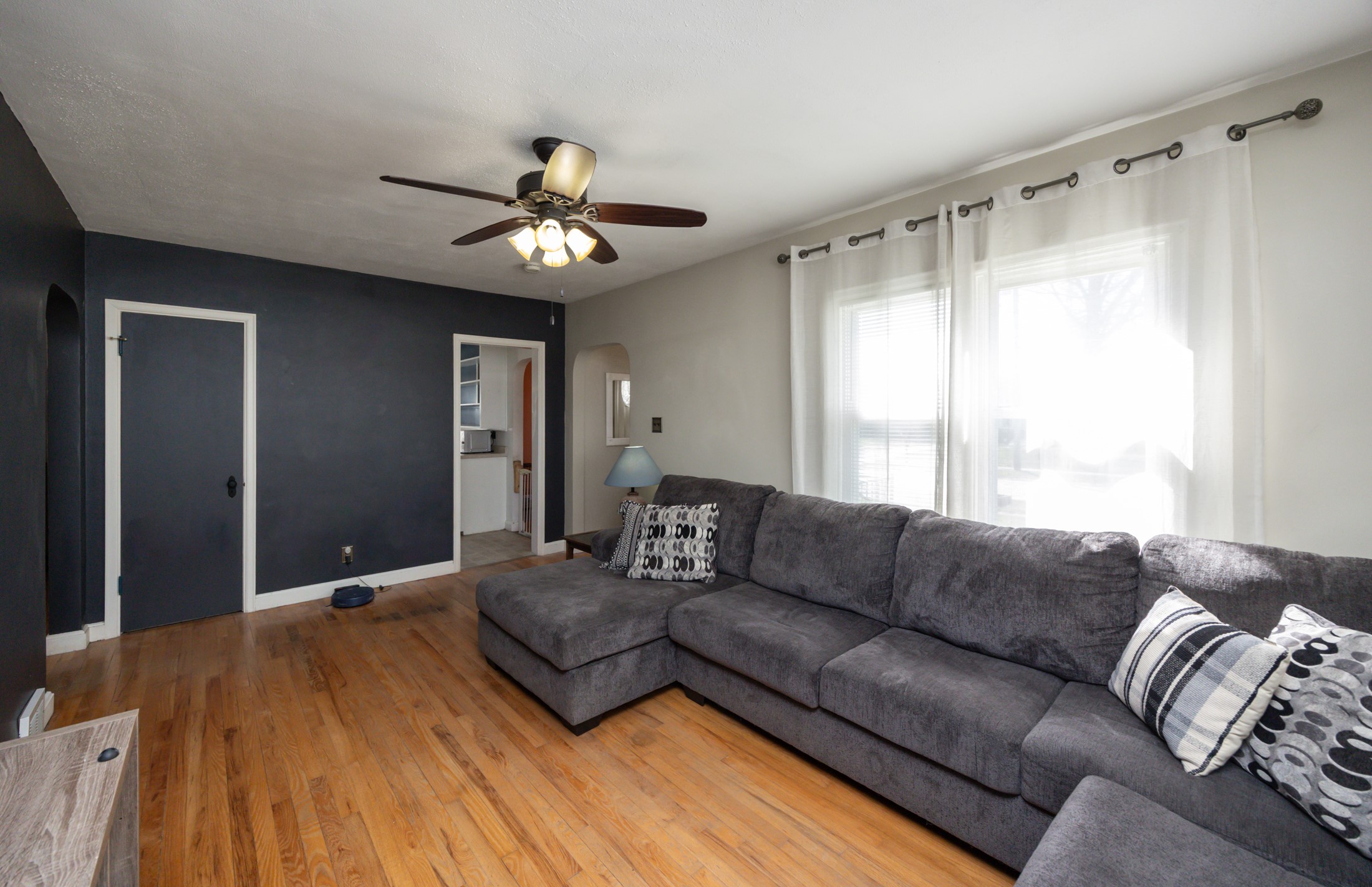 820 E Seneca Avenue, Des Moines, Iowa image 5