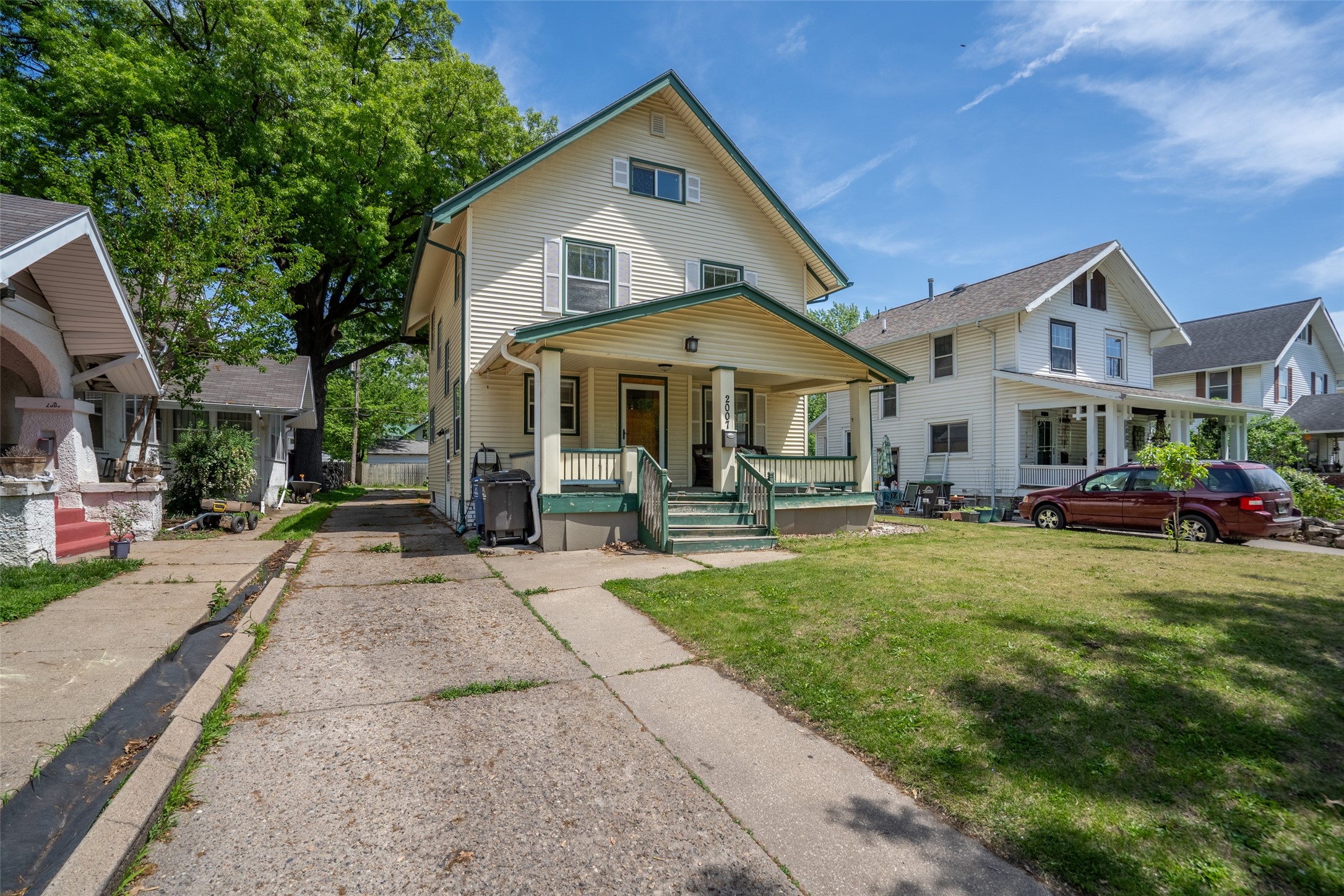 2007 E 12th Street, Des Moines, Iowa image 2